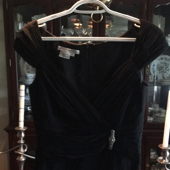 Maggy London, Size 6 - Picture 2 of 3